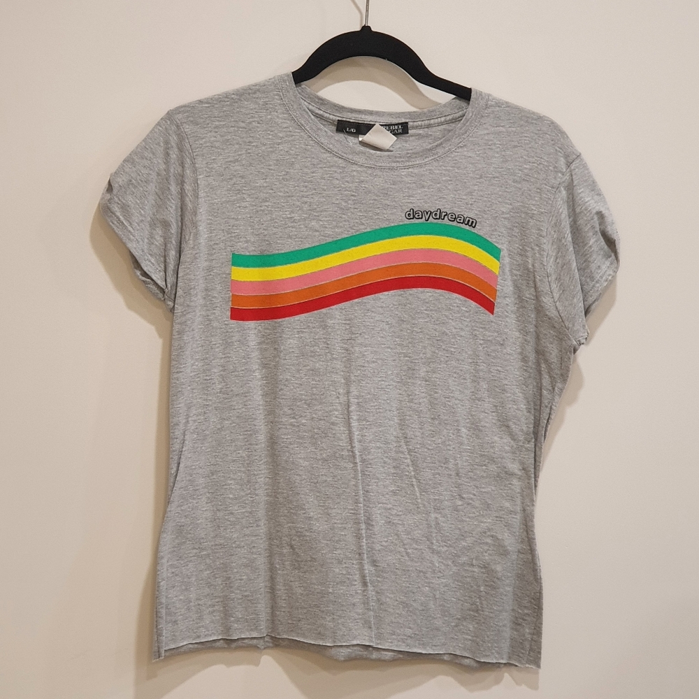 NWT Rebel Sugar daydream rainbow short sleeve tee, grey multicolor, size large
